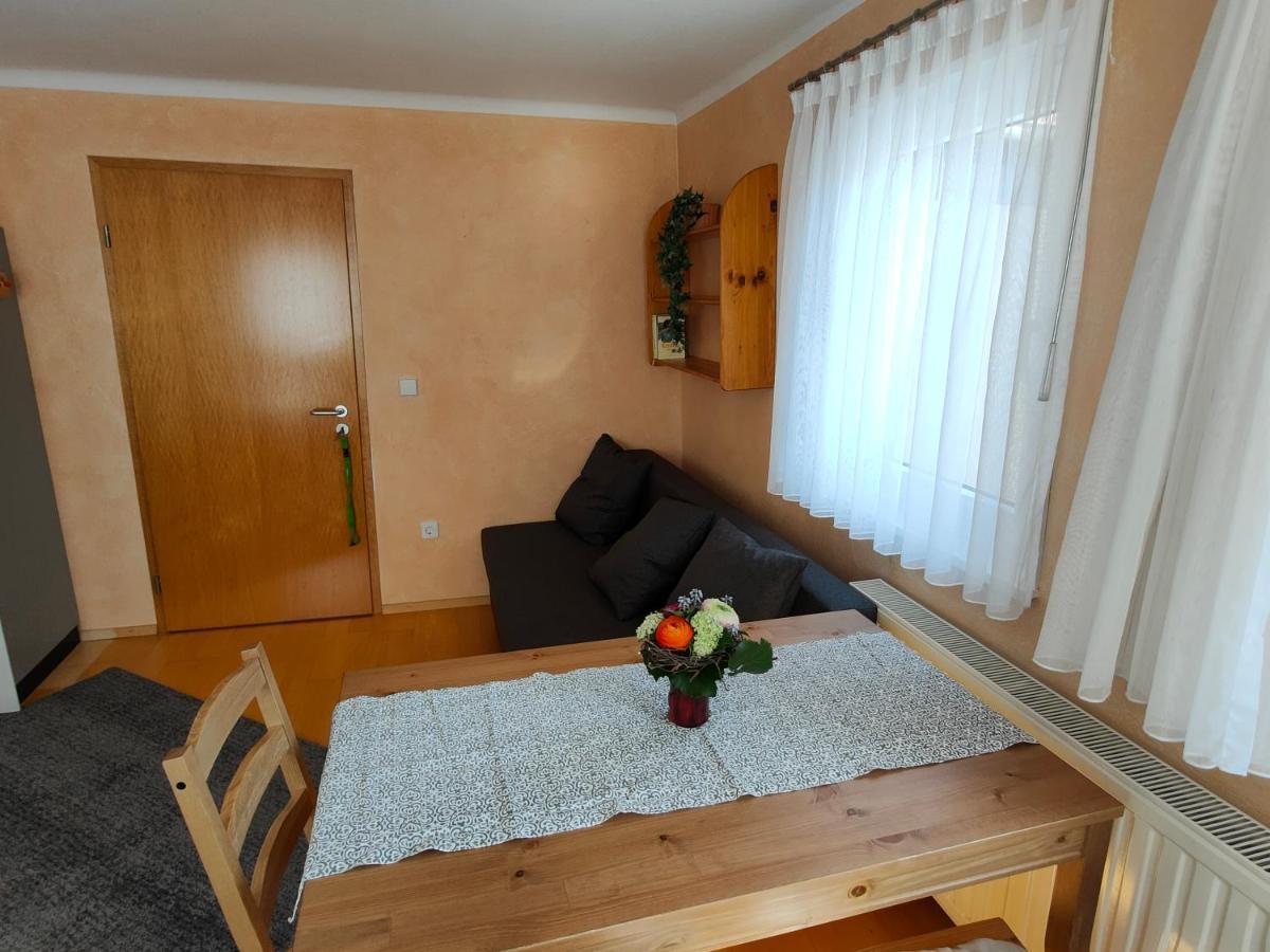 Zentrale & Ruhige Ferienwohnung Mössingen Екстериор снимка
