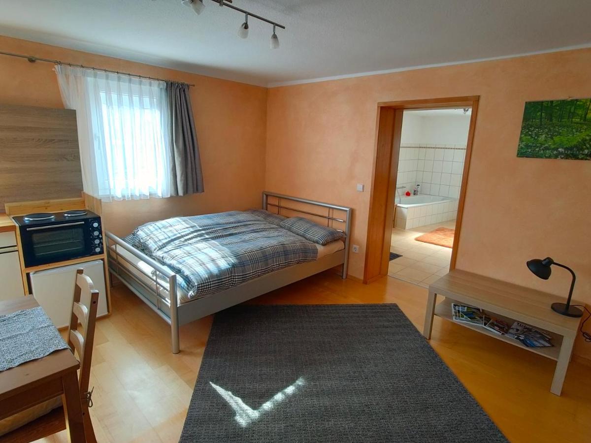 Zentrale & Ruhige Ferienwohnung Mössingen Екстериор снимка